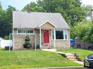 342 Riverdale Dr, Keyport, NJ 07735