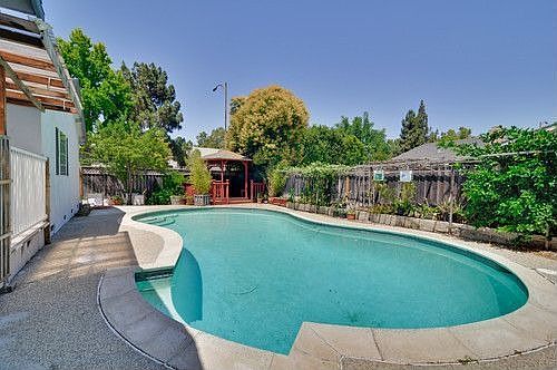 3rd image of 179 Iris Blossom Ct