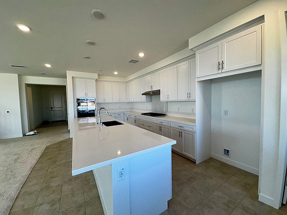 4th image of 6814 Abeja Ave