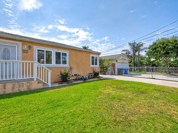 3rd image of 122 Johnston Ln