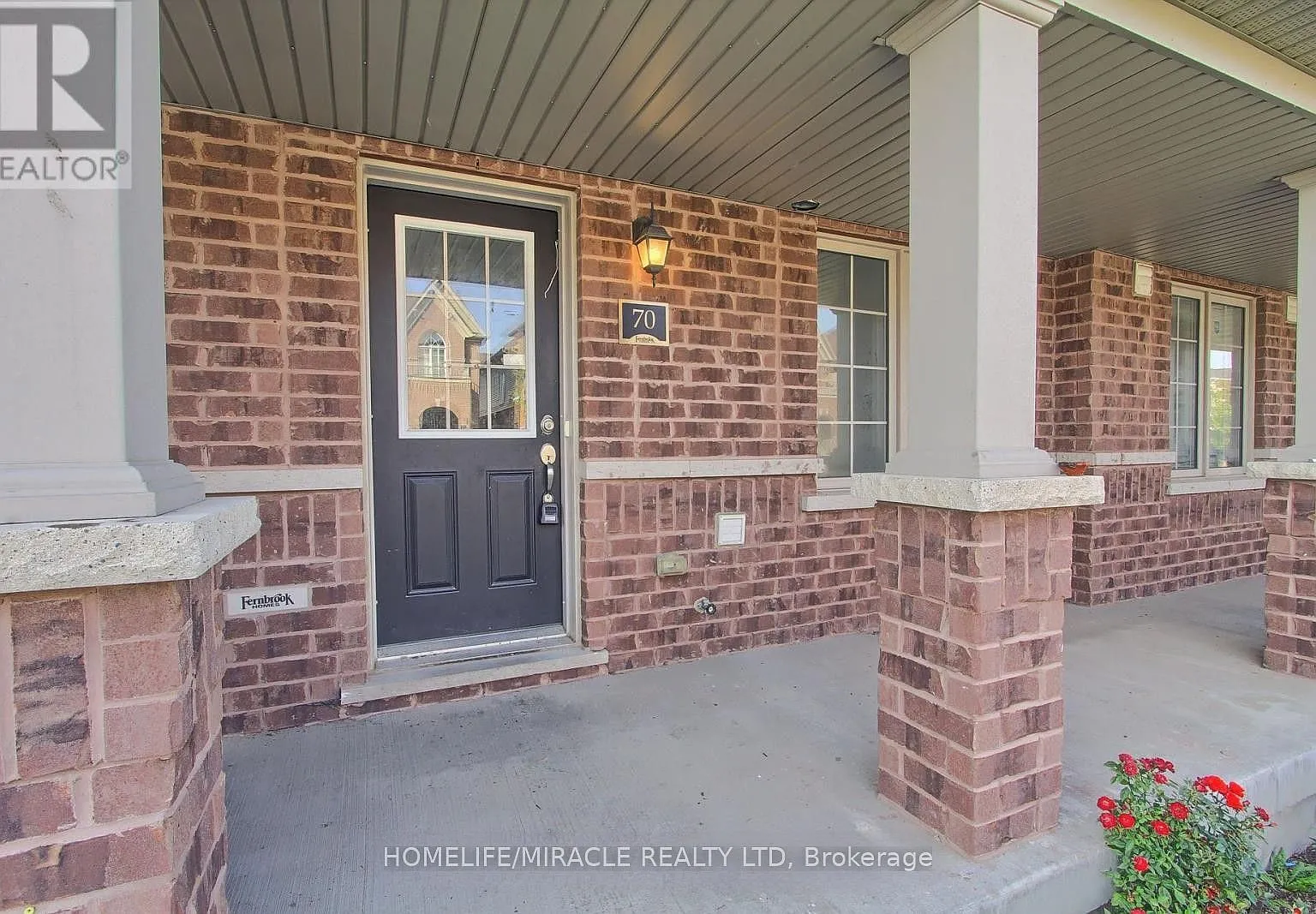 4 bed, $2,649 — Photo 1
