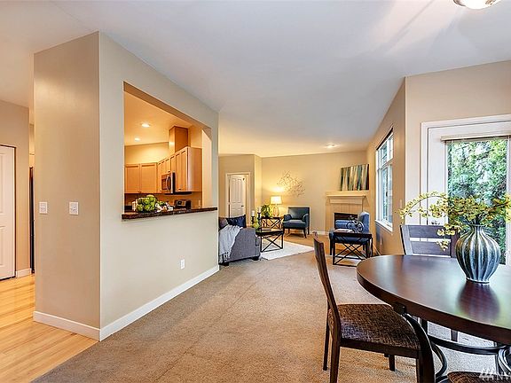 4th image of 923 232nd Ln NE