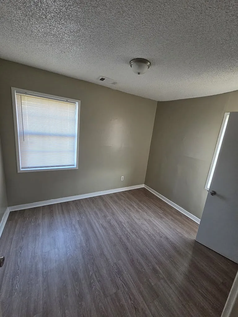 Keltner Cir, Memphis — Photo 1