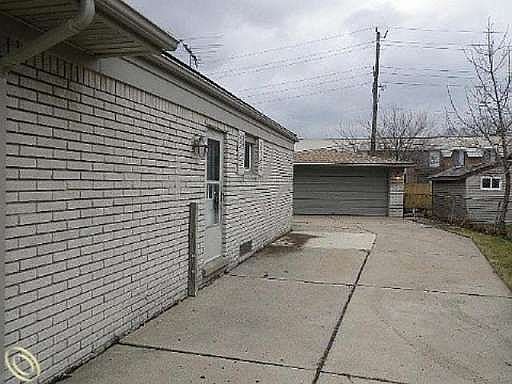 2nd image of 22330 N Fairway Dr