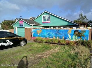 1151 S Irvine Pl, Seaside, OR 97138