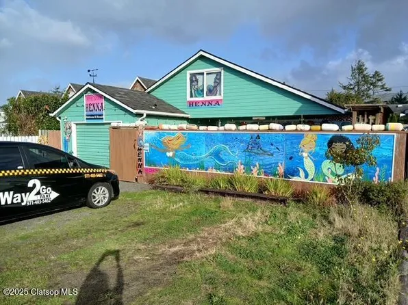 1151 S Irvine Pl, Seaside, OR 97138