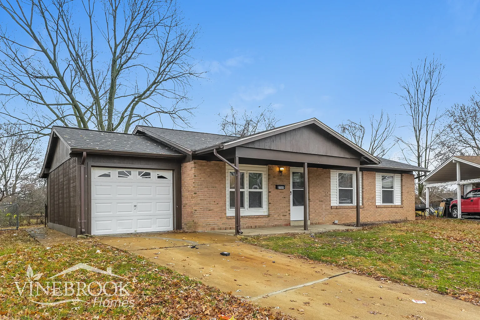 2580 Courtyard Pl photo 1