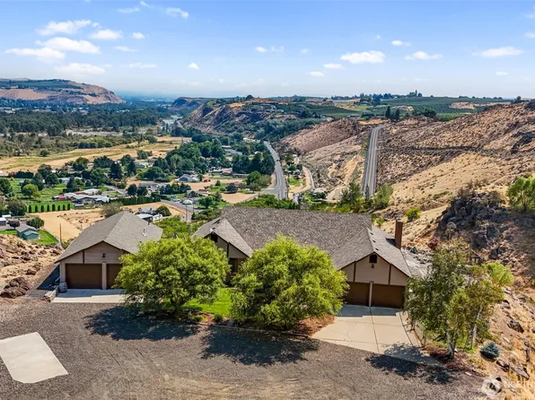 290 Trails End Lane, Yakima, WA 98903