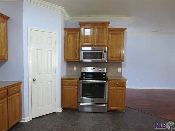 4th image of 43156 Cypress Bend Ave