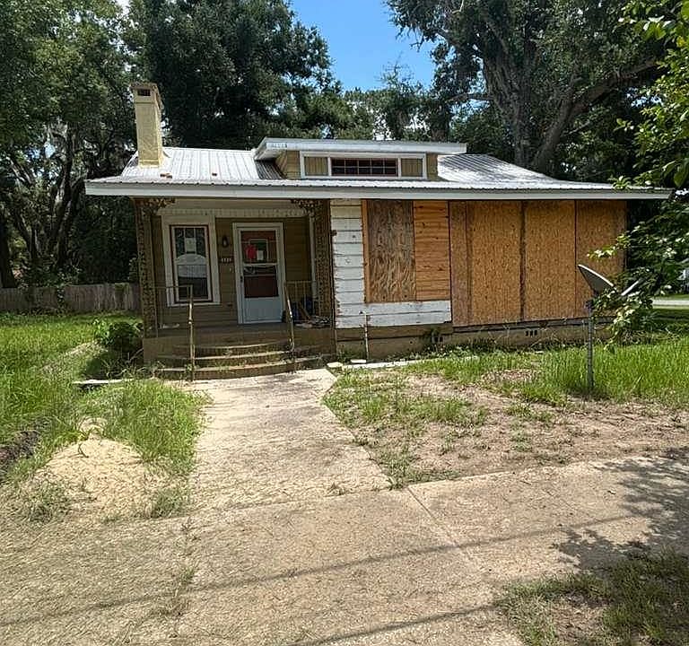1st image of 804 N Calhoun St