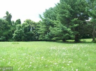 684 Colston Dr, Falling Waters, WV 25419