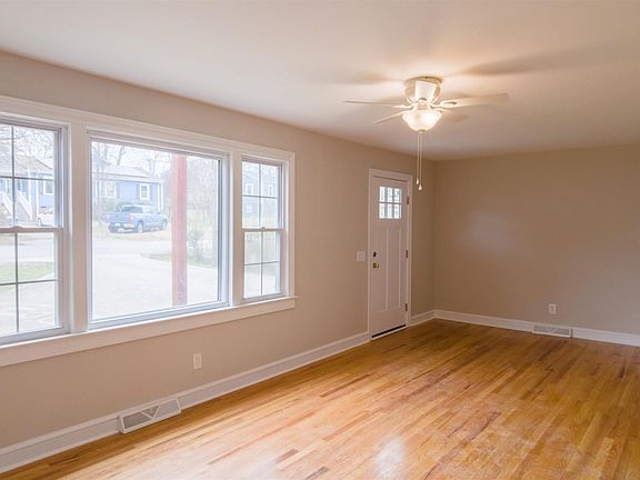 5th image of 205 Pisgah Dr