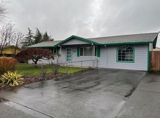 435 Grey Cliffs Ct, Saint Helens, OR 97051