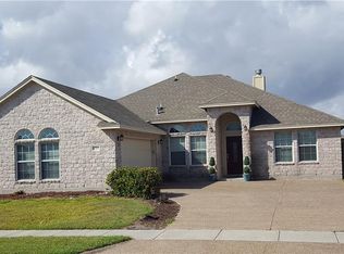8305 Serenity Cir, Corpus Christi, TX 78414
