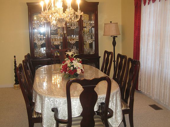 Formal dining room