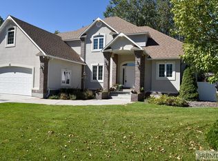 2640 Lone Pine Dr, Idaho Falls, ID 83404