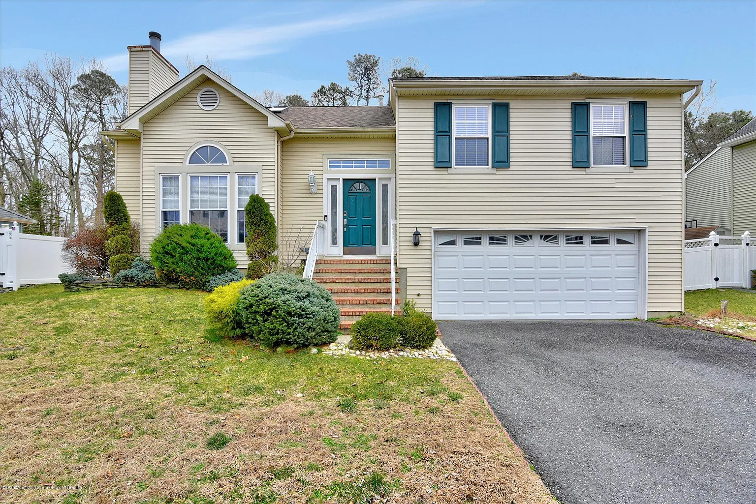 78 Heritage Dr photo 1
