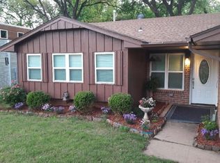 1525 Edgewood Dr, Edmond, OK 73013