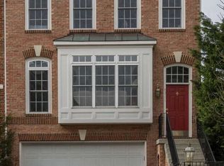 43751 Lees Mill Sq, Leesburg, VA 20176