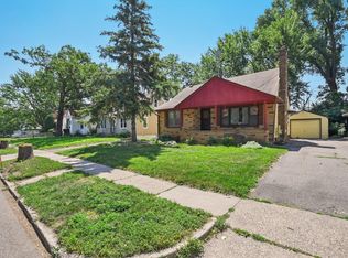 272 Butler Ave E, West Saint Paul, MN 55118
