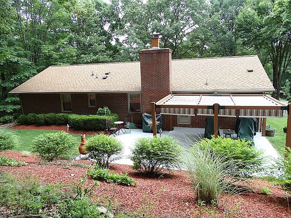 4th image of 2858 Greggin Dr