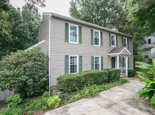 4525 Burgess House Ln, North Chesterfield, VA 23236