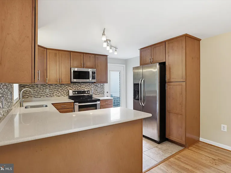 10617 Wheatley St — Photo 7