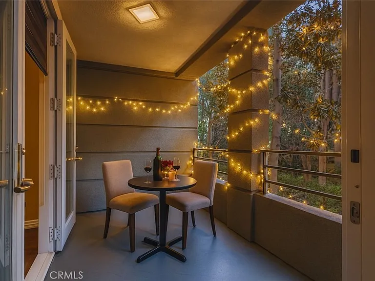 2233 Martin #108 — Photo 15