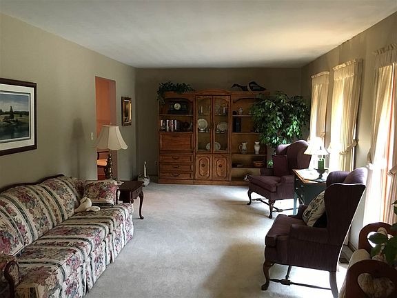 2nd image of 64361 Limberlost Dr