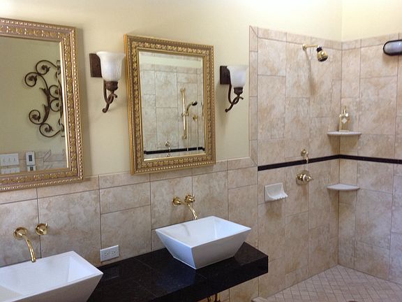 Master bath w/heated floor