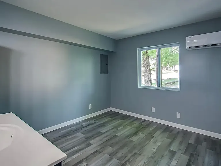 202 Woodruff St — Photo 9