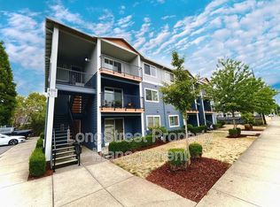 8324 SE Rhine St APT 11, Portland, OR 97266