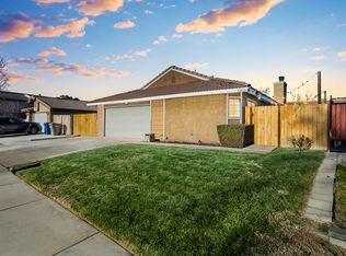 43804 Santa Rosa Cir, Lancaster, CA 93535