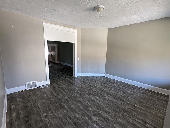 3rd image of 209 N Randolph St #209