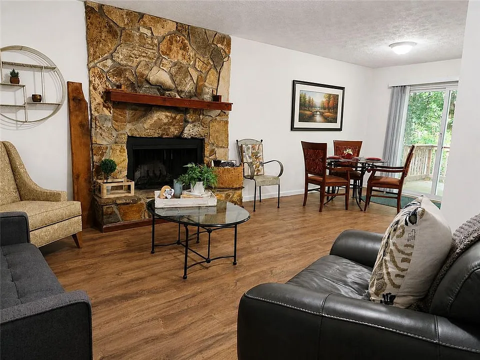232 Rustwood Dr