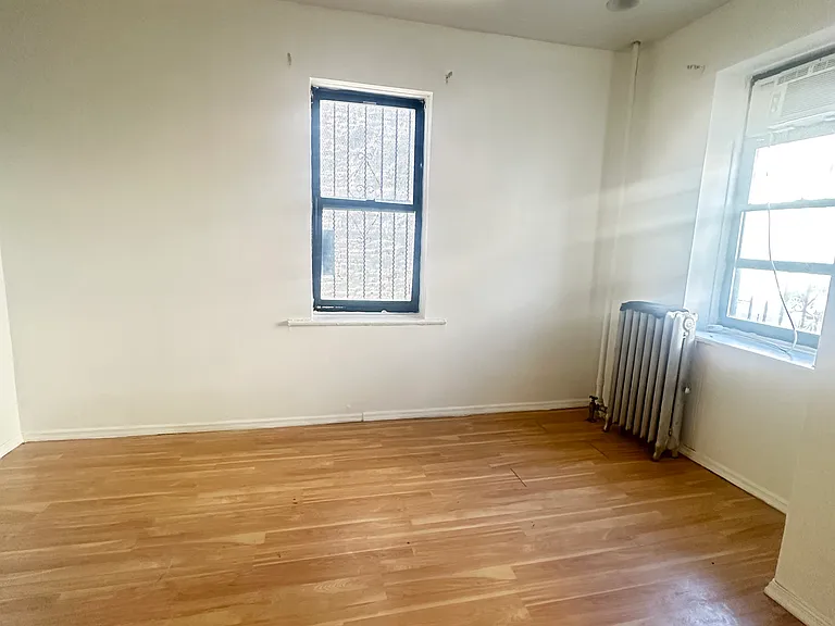 560 Lincoln Pl #A — Photo 4