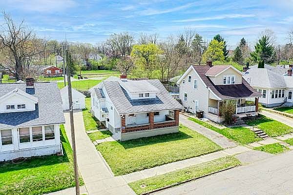 1st image of 134 Northwood Ave