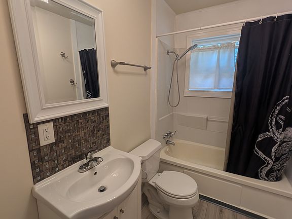 5th image of 52255 Forestbrook Ave