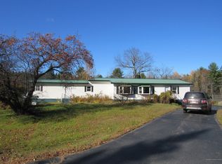 35 Main Rd, Abbot, ME 04406