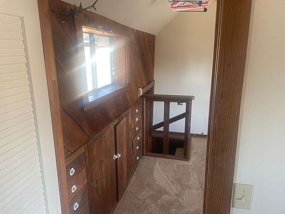 3rd image of 315 Cypress Ave