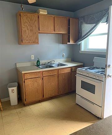 4th image of 4232 Pauger St