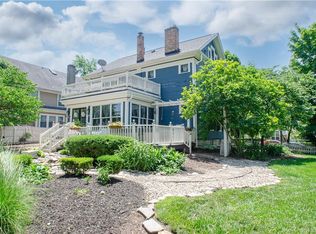 10 Volusia Ave, Oakwood, OH 45409