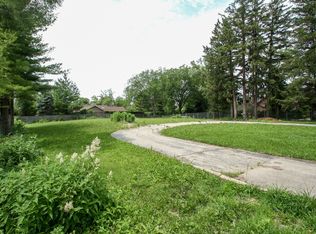 1828 Wagner Rd, Glenview, IL 60025