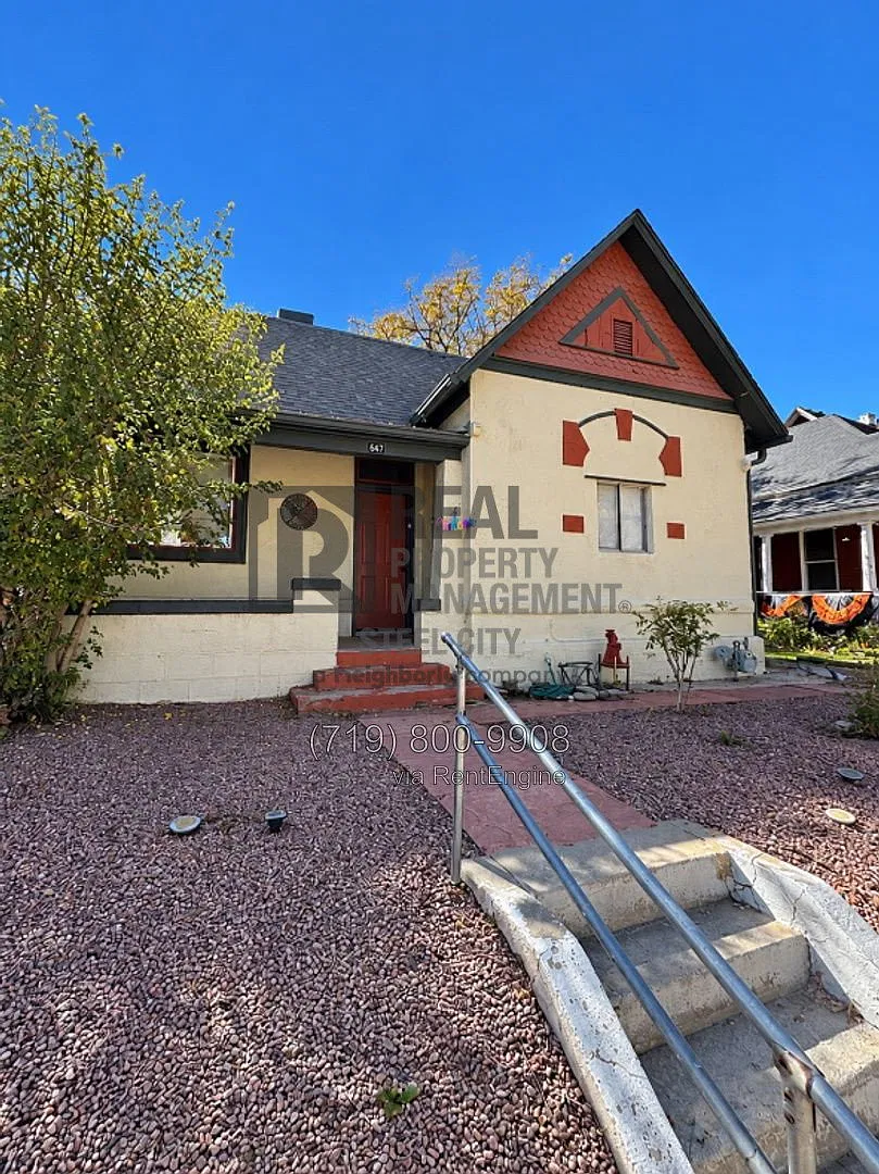 2 bed, 1.0 bath, 816 sqft, $1,400 — Photo 1