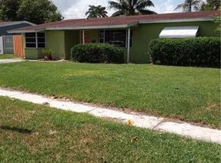 11 SW 13th Ct, Deerfield Beach, FL 33441