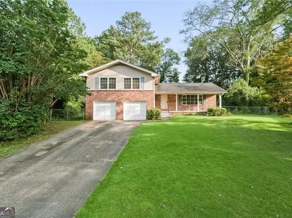 4253 Dunstan Ct, Stone Mountain, GA 30083