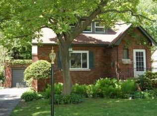 1616 Inverness St, Sylvan Lake, MI 48320