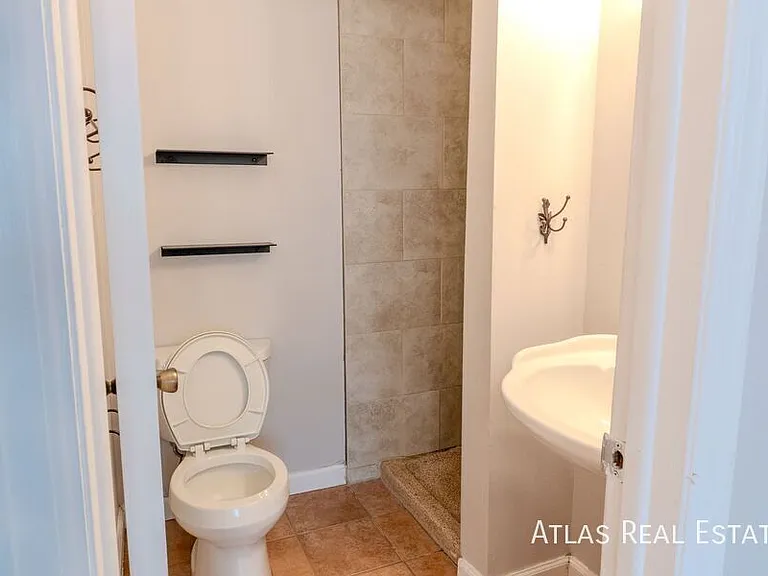 3653 W Union Ave — Photo 23