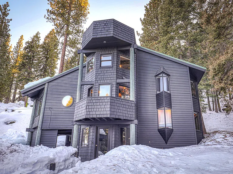 10594 Snowshoe Cir — Photo 61