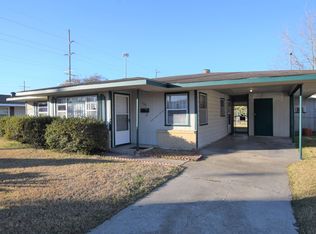 1105 Meadow Dr, Lake Charles, LA 70607